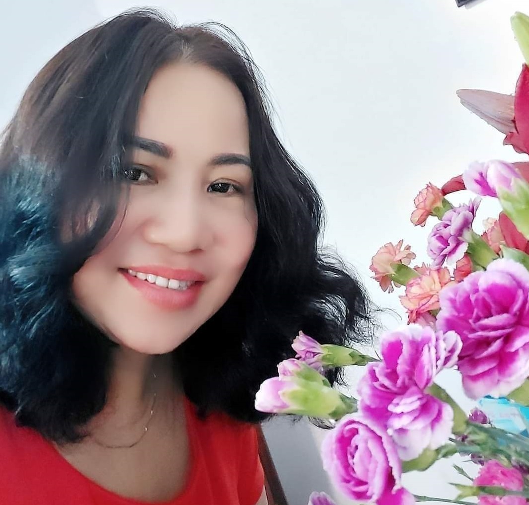 Ch&ugrave;m thơ của Ch&acirc;u Loan